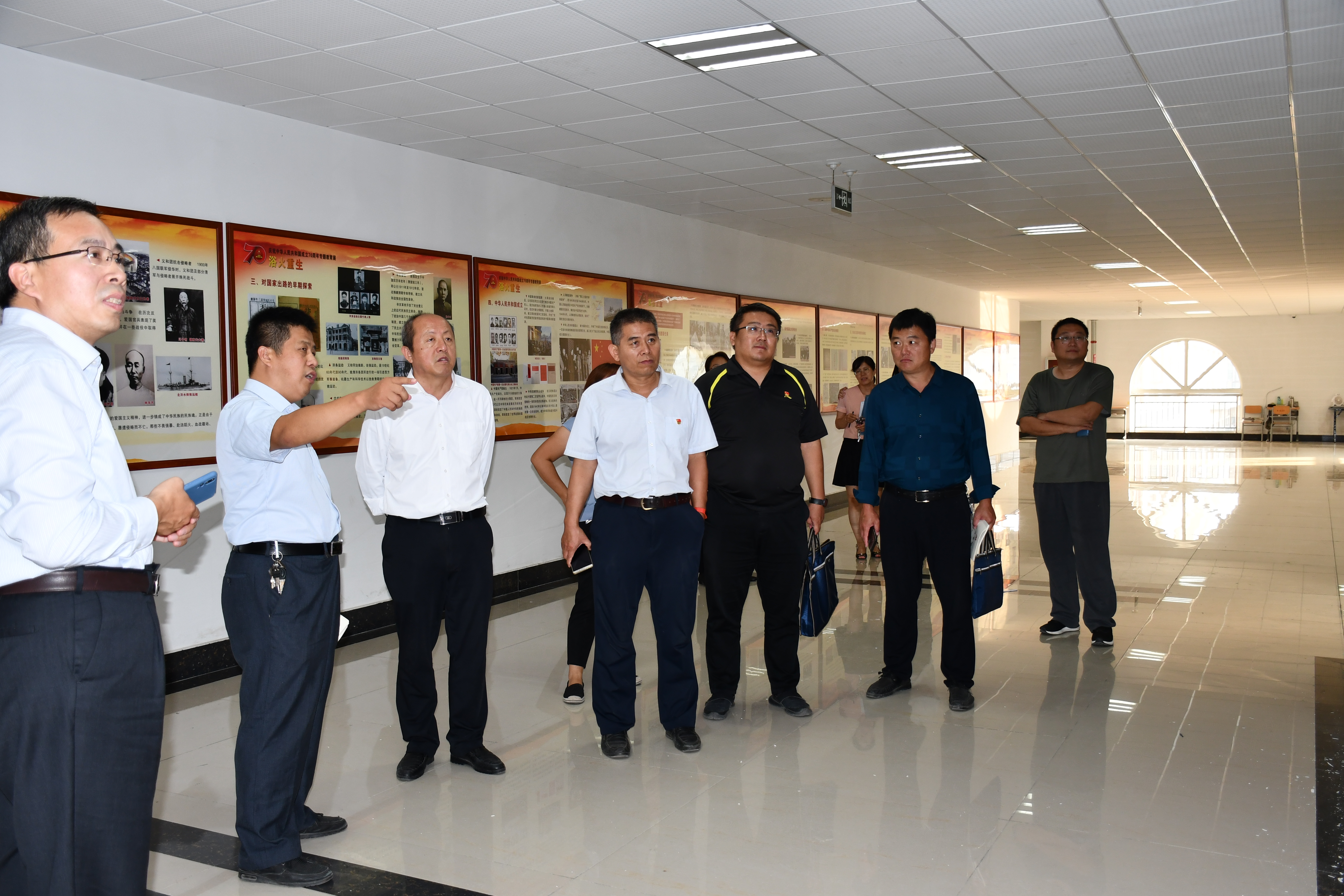 王金利到马克思主义学院开展"不忘初心,牢记使命"主题教育专题调研